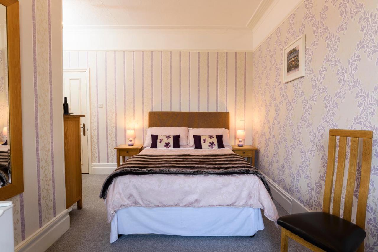 Crossroads Hotel Борнмут Экстерьер фото