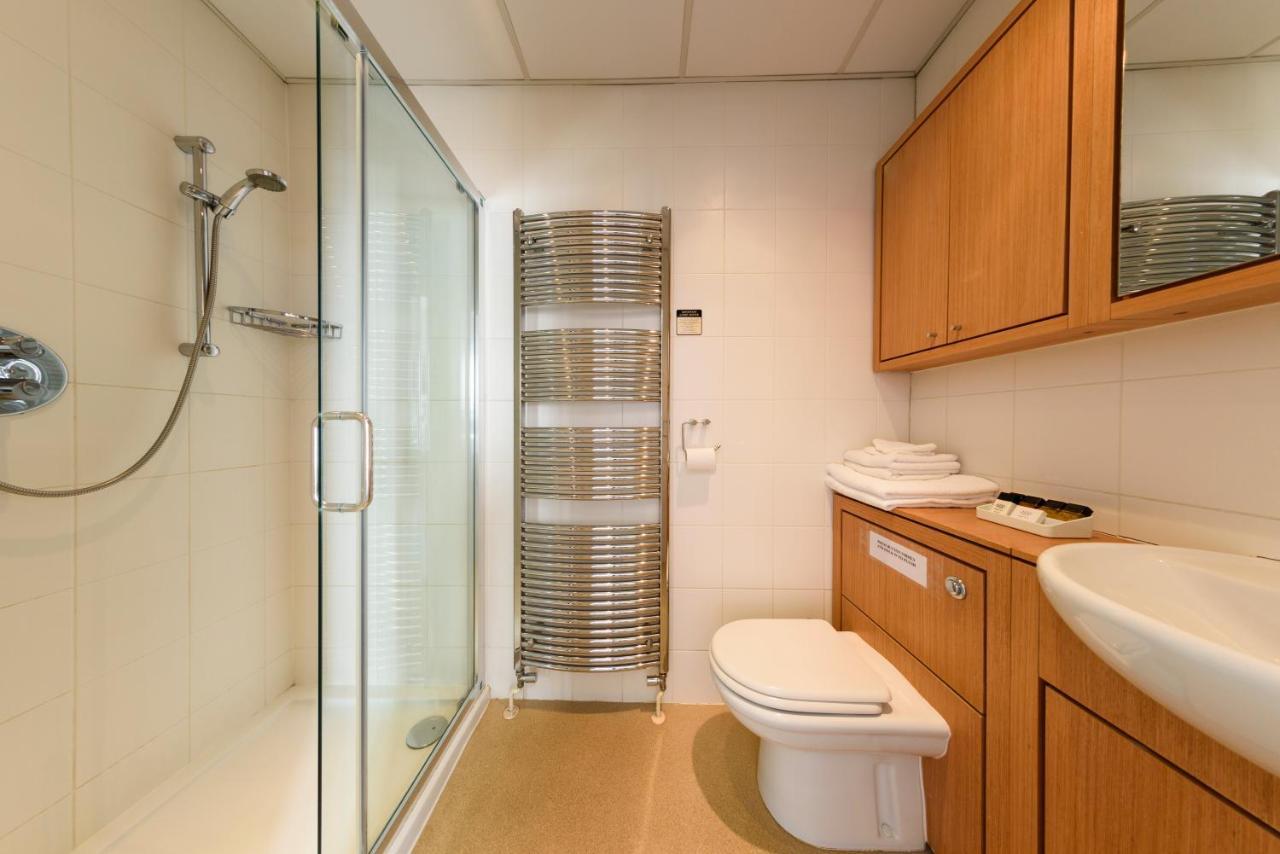 Crossroads Hotel Борнмут Экстерьер фото